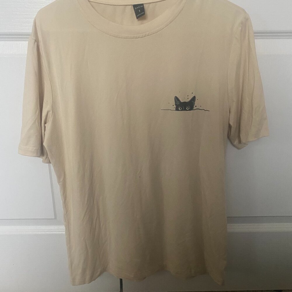 Cream Shein Cat Shirt Mens Small